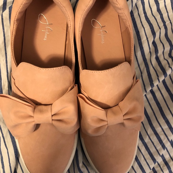 Light peach slip on shoes - Picture 3 of 4